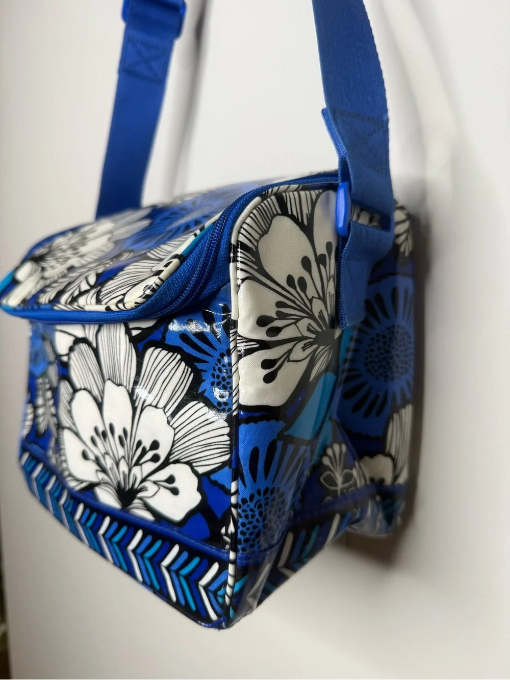 Vera Bradley insulated lunch cooler bag